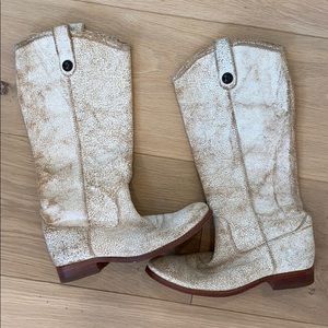 Frye white crackle boot